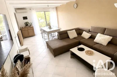 غرفة معيشة