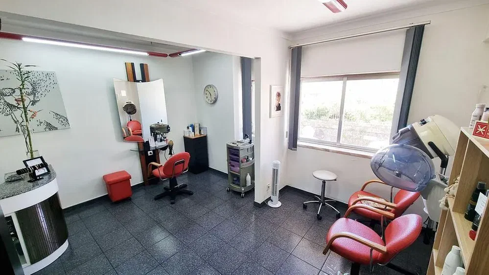 Salon