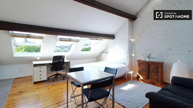 Salon