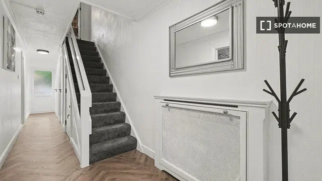 Хол