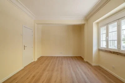 أخرى