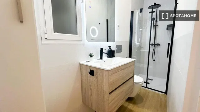 Хол