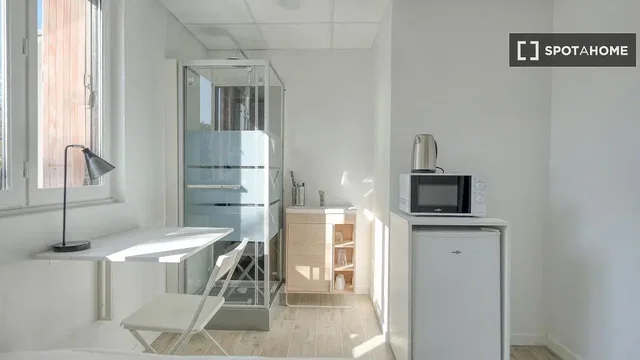 Хол
