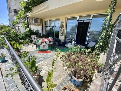 Balkon; natuurlijk licht, renovatie nodig