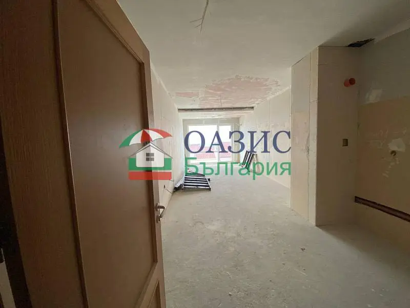 Other; needs renovation, natural light