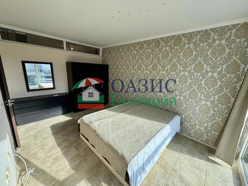 Bedroom; tile floor, natural light