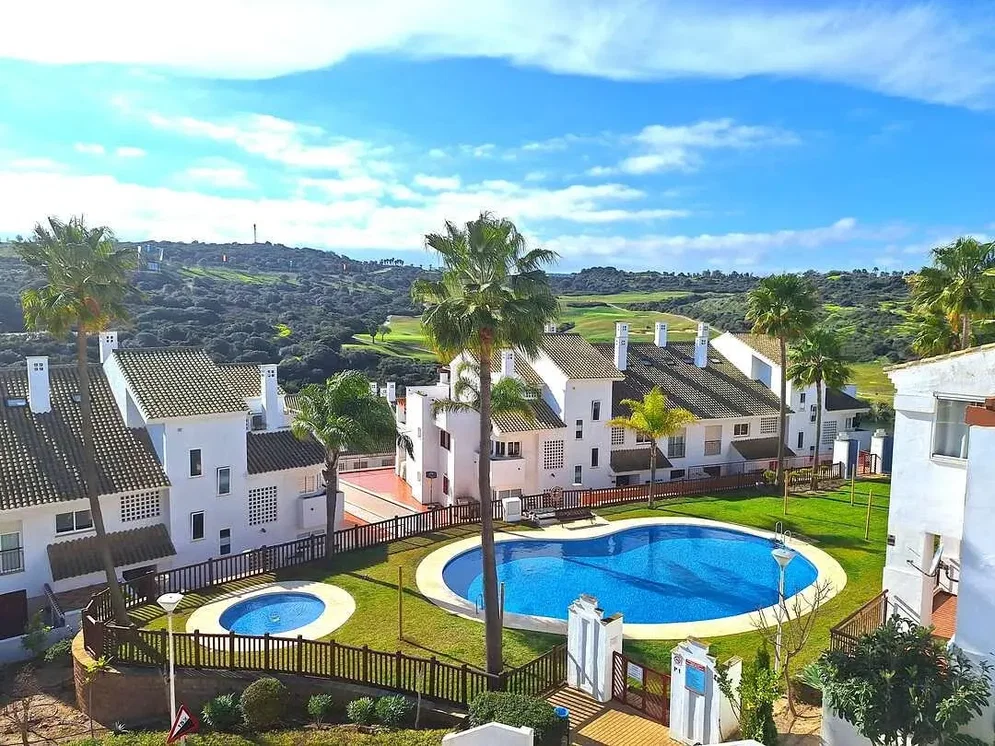 House and surroundings; view, natural light