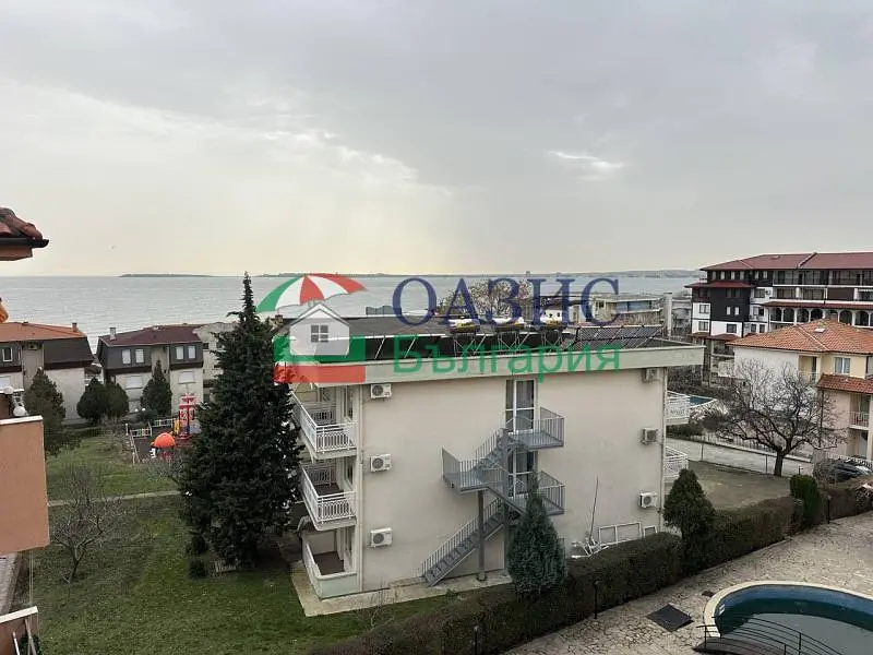 Haus und umgebung; blick, tageslicht