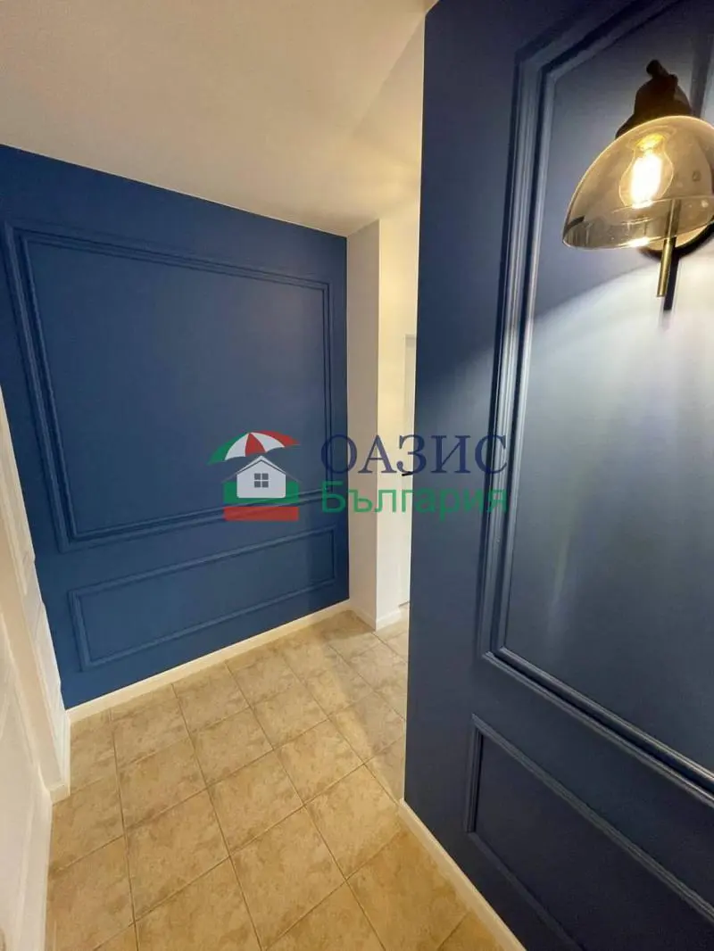 Garderobe; tegelvloer