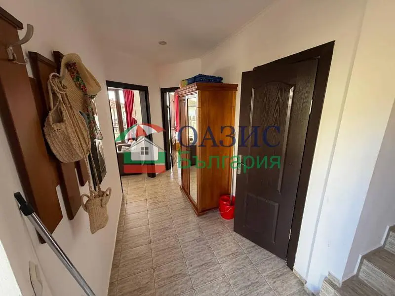 Cloakroom; tile floor