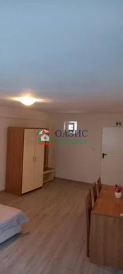 Schlafzimmer; holzboden, tageslicht
