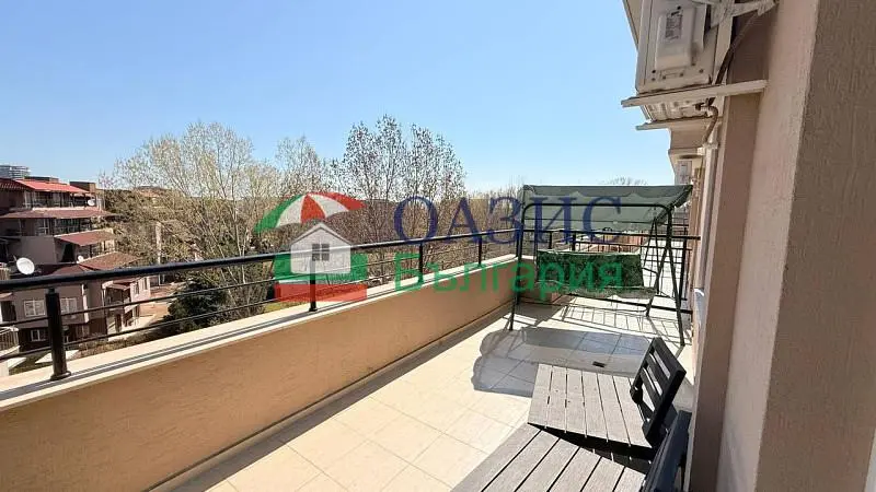 Balcony; view, natural light