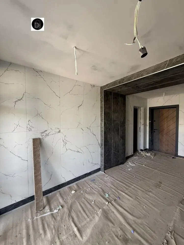 Other; needs renovation, tile floor