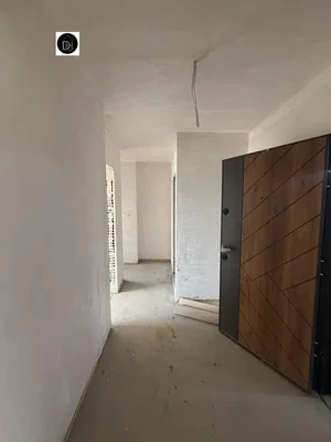 Other; needs renovation, natural light