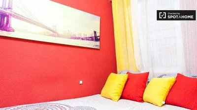 Yatak odası; doğal ışık, modern stil