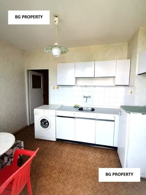 Kitchen; kitchen appliances, needs renovation