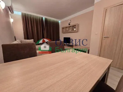 Living room; wood floor, natural light, modern style
