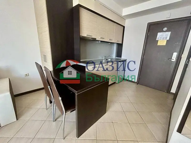 Kitchen; tile floor, kitchen appliances