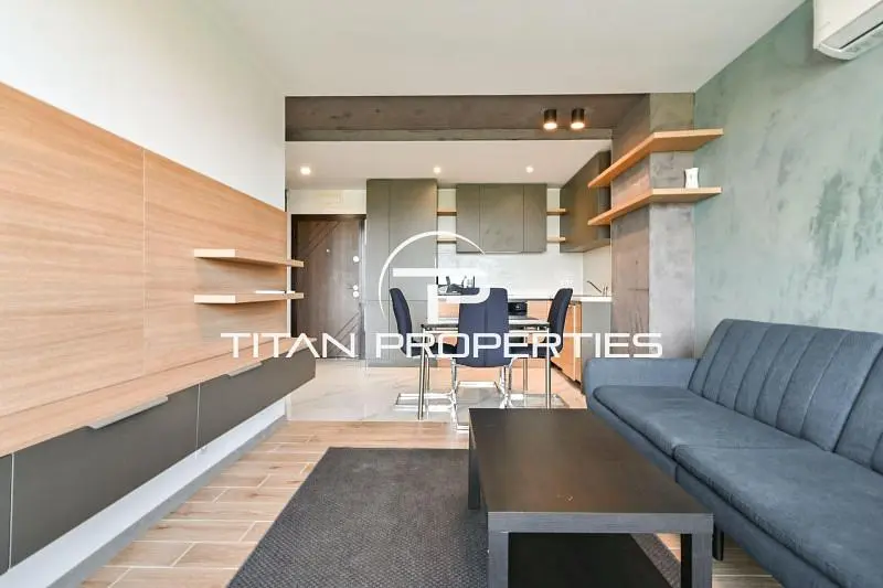 Living room; modern style, wood floor, natural light