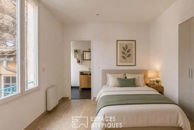 Slaapkamer; natuurlijk licht, houten vloer