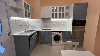 Kuhinja; kućanski aparati, pločice, renoviran, prirodna svjetlost