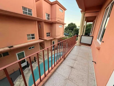Balcon; vue, carrelage