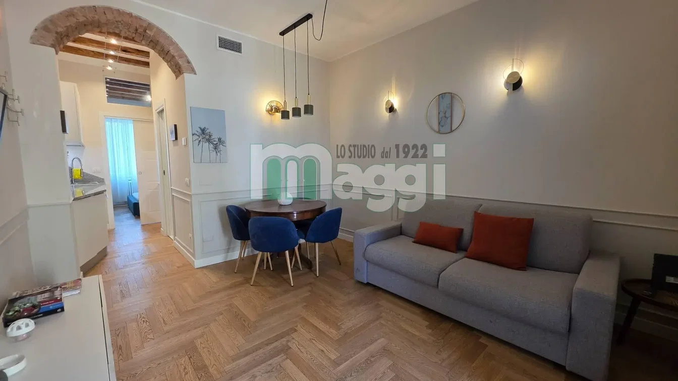 Wohnzimmer; holzboden, tageslicht, moderner stil