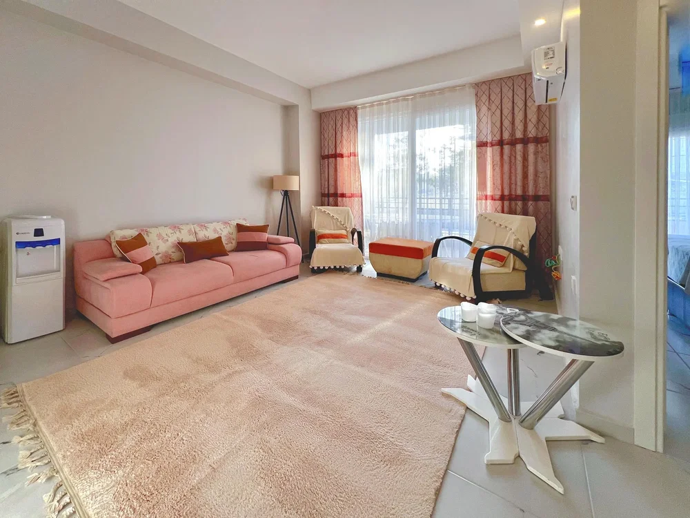 Living room; natural light, tile floor