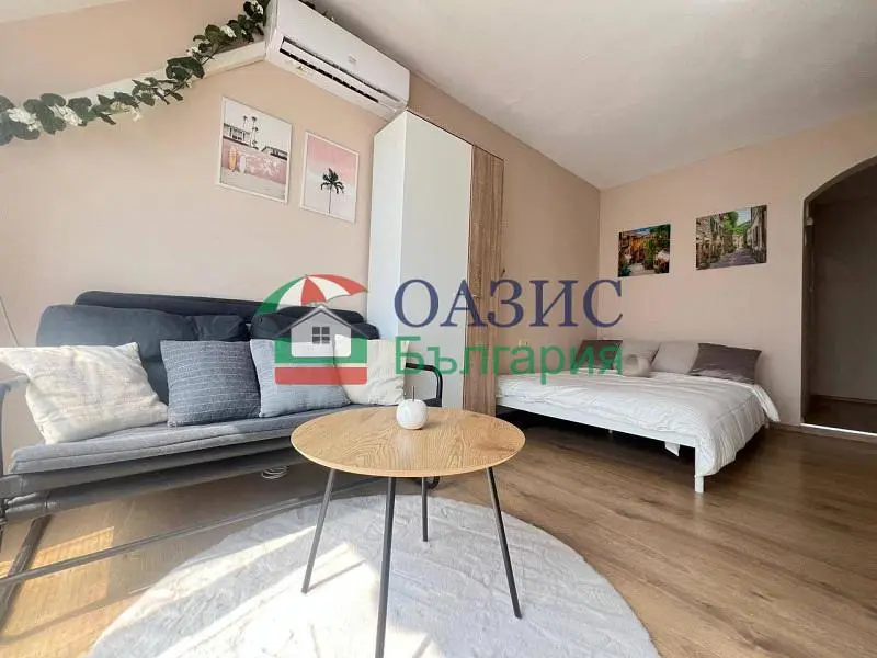 Living room; wood floor, natural light