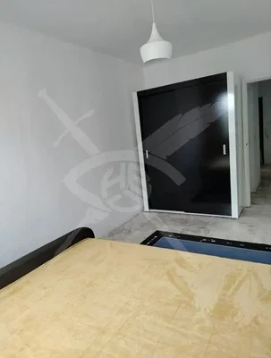 Ložnice; nutná rekonstrukce, přirozené světlo