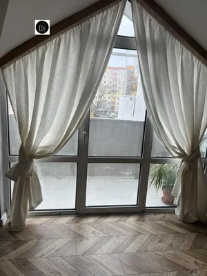 Balkon; fayans zemin, doğal ışık, manzara