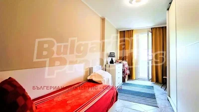 Chambre; lumière naturelle, carrelage