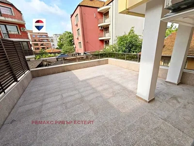 Terasa; prirodno svjetlo, pogled