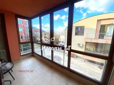 Balcon; carrelage, vue