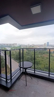 Balkon; výhled, přirozené světlo