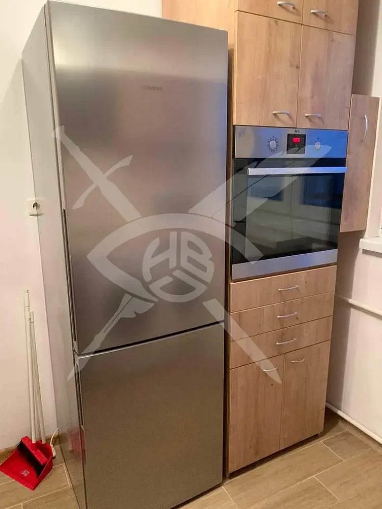 Küche; küchengeräte, fliesenboden