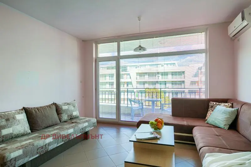 Living room; view, natural light