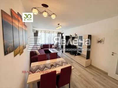 Living room; wood floor, natural light, modern style