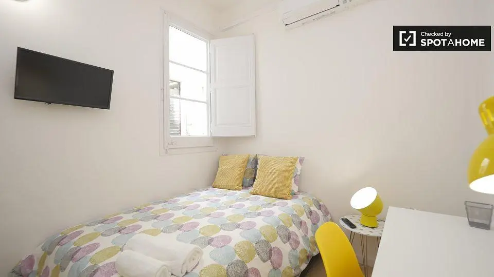 Schlafzimmer; tageslicht, moderner stil