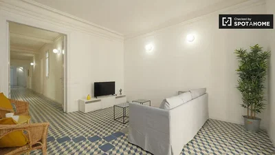 Wohnzimmer; fliesenboden, tageslicht