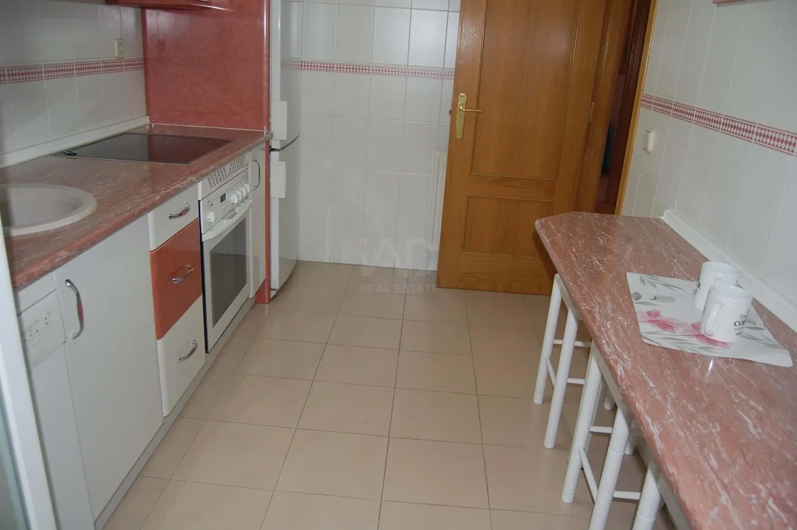 Cuisine; électroménager, carrelage