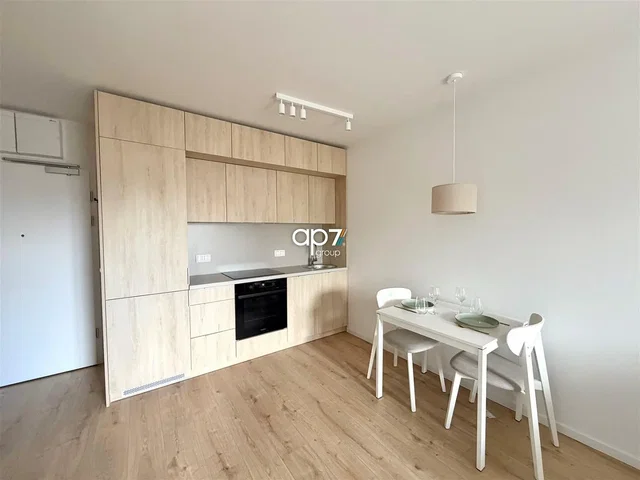 Cocina; electrodomésticos, luz natural, estilo moderno