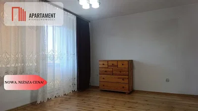 Bedroom; wood floor, natural light