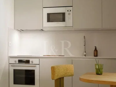 Küche; küchengeräte, renoviert, tageslicht