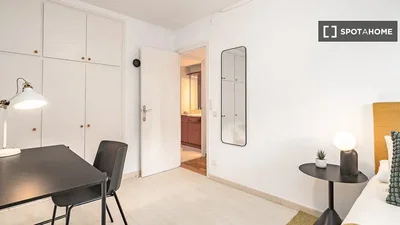 Schlafzimmer; tageslicht, moderner stil