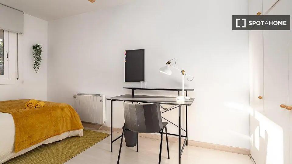 Schlafzimmer; tageslicht, moderner stil