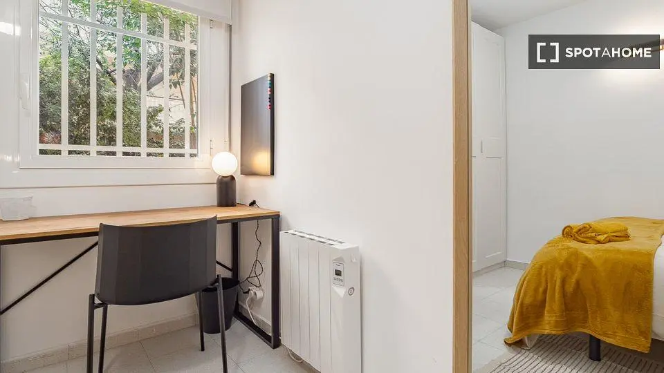 Schlafzimmer; tageslicht, moderner stil