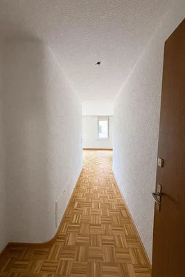 Altro; pavimento in legno, luce naturale