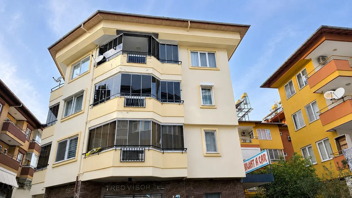 Casa e arredores