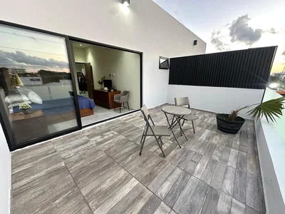 Terrasse; fliesenboden, tageslicht, blick